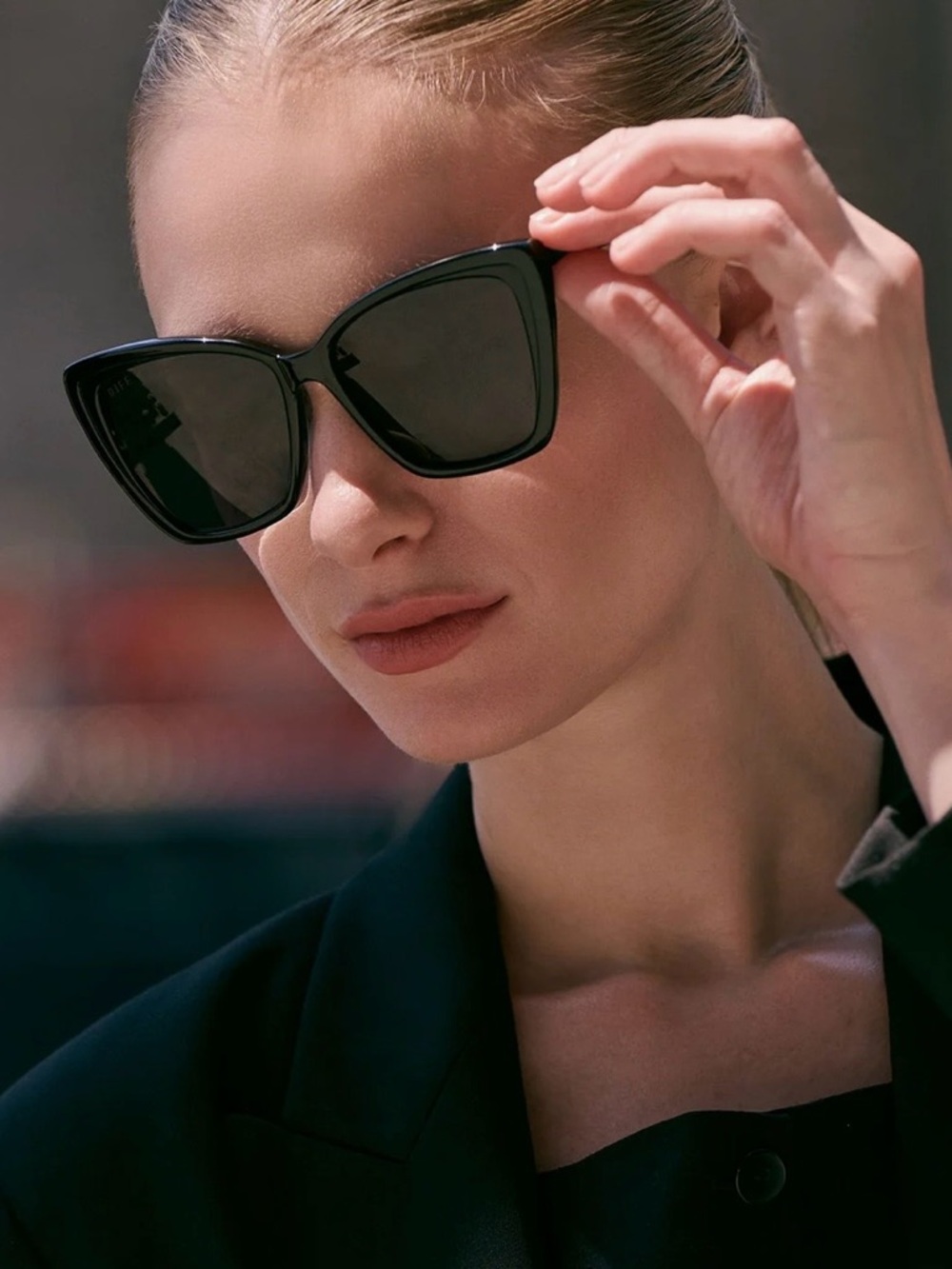 Diff Eyewear Becky II Women’s Oversized Black Square Sunglasses - Picture 15 of 15